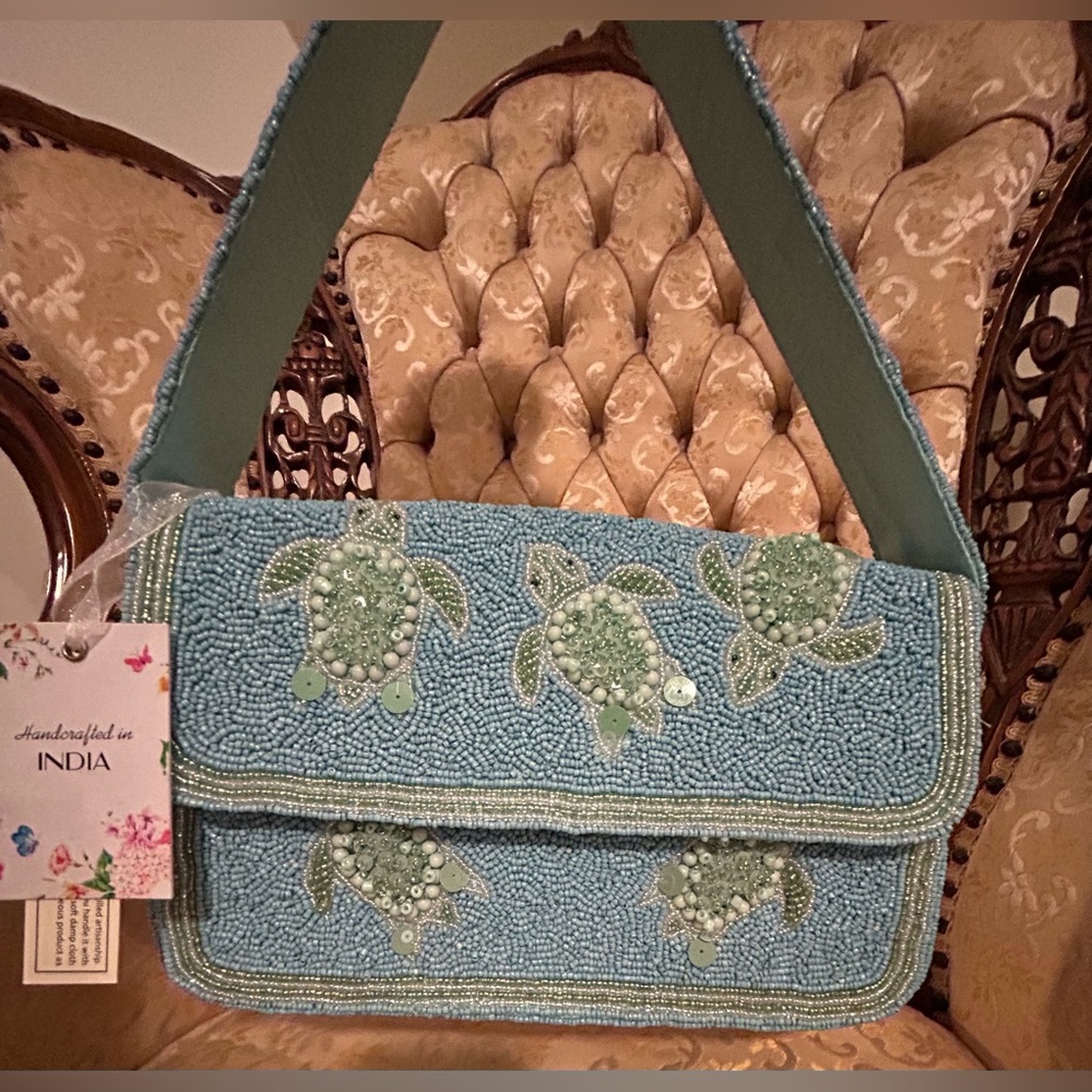 Holiday gift! 🎁 Beaded Turtle 🐢 Bag Made In India